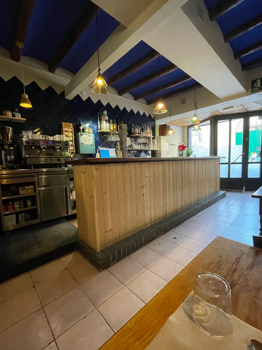 El Tros Restaurant