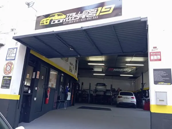 Taller Mecànic Domicars19